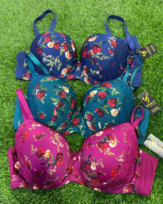 Floral-print padded bras